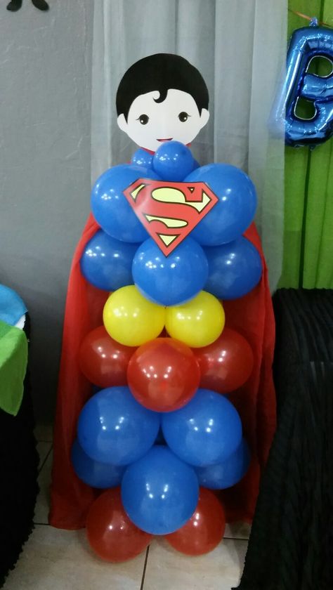 Superman. Balloons Superhero. Noah's 1st birthday party Superman 1st Birthday Party, Superman Decorations Ideas, Superman Themed Birthday Party, Superman Theme Birthday, Superman Birthday Party Decorations, Superman Birthday Party Ideas, Superman Party Ideas, Superman Party Decorations, Man Snacks