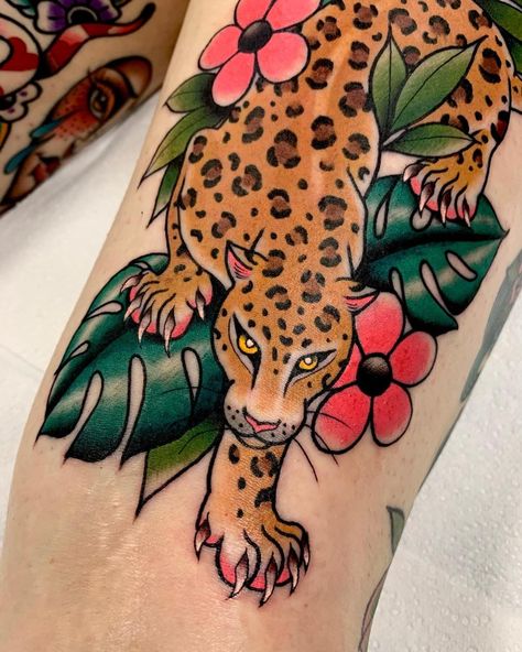 Leopard Leg Tattoo, Side Leg Tattoo, Traditional Panther Tattoo, Cheetah Tattoo, Jungle Tattoo, 30 Tattoo, Watercolor Tattoo Ideas, Big Cat Tattoo, Learn To Tattoo