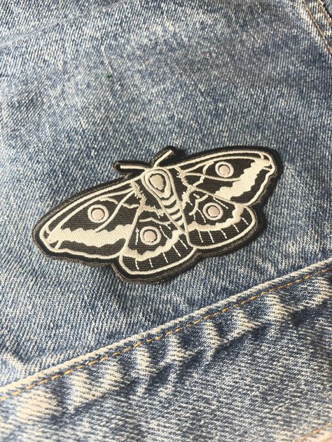 Moth iron on patch. 4 inches wide. Embroidered Patches On Clothes, Cool Patches Design, Iron On Patches Ideas Clothes, Pant Patches, How To Make Patches, Patches Jacket Diy, Patch Ideas, Pin Ideas, Iron On Embroidered Patches