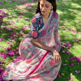 Aza (@azafashions) • Instagram photos and videos Floral Sarees, Floral Saree, Shruti Hassan, Saree Poses, Indian Fashion Saree, Indian Dresses Traditional, Bollywood Style, Saree Trends, Stylish Sarees