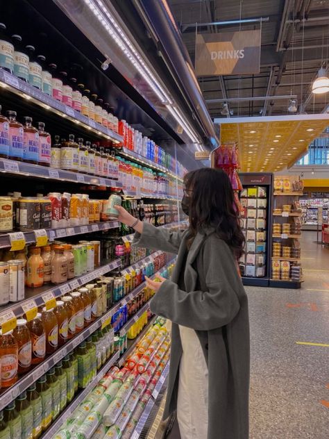 Posing In Grocery Store, Store Reference Photo, Grocery Pics Aesthetic, Photos In Grocery Stores, Poses In Grocery Store, Grocery Pictures Ideas, Food Vision Board Pictures, Grocery Aesthetic Photoshoot, Aesthetic Supermarket Photos