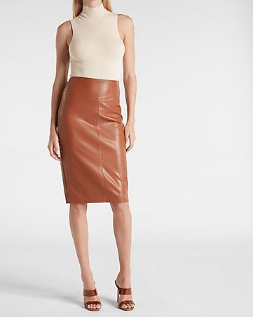 How much do you love this? I found it at Express! Beige Leather Skirt Outfit, Tan Leather Skirt, Brown Leather Skirt, Leather Skirt Outfit, High Waisted Pencil Skirt, Leather Pencil Skirt, Woman Fashion, Skirt Outfits, Tan Leather