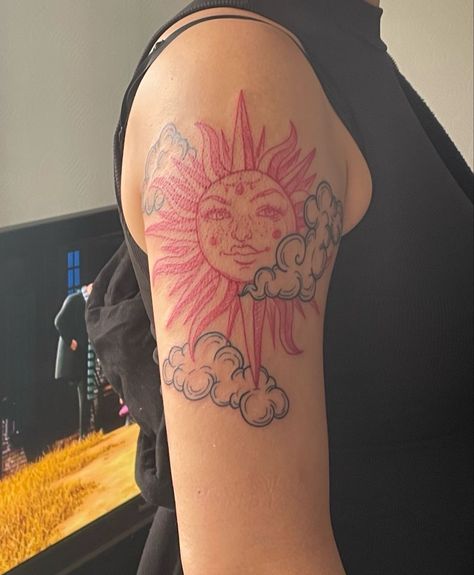 Tato Neck, Tato Naruto, Tattoo Sun, Earthy Tattoos, Purple Tattoos, Arm Sleeve Tattoos For Women, Celestial Tattoo, American Traditional Tattoo Ideas, Traditional Tattoo Ideas