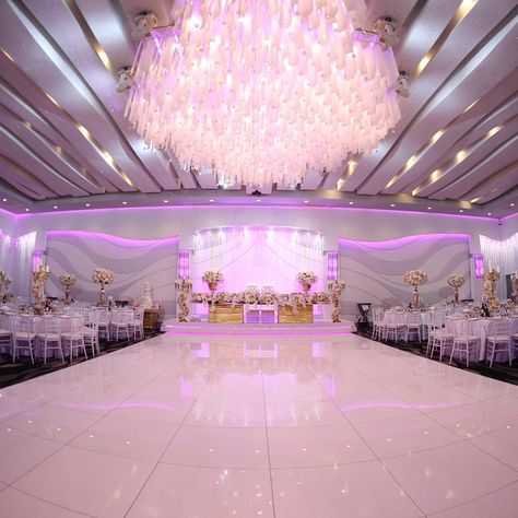 Welcome to the spectacular Metropol and Renaissance Banquet Halls in Los Angeles Quinceanera Banquet Hall, Sweet 16 Banquet Hall, Quince Hall, Pink Quince Theme, Birthday Hall, Quinceanera Venue, Senior 25, Quinceanera Pink, Glendale California