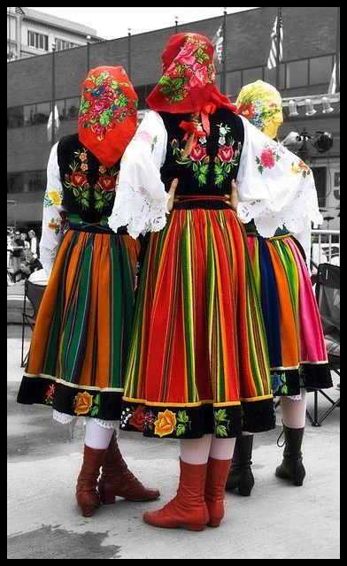 Real dancers from Poland wear red boots. I grew up dancing and wearing a very similar get-up. Polish Traditional Costume, Polish Folklore, Polish Dress, Polish Traditions, Folk Culture, Polish Clothing, Polish Folk Art, Polish Folk, Josephine Baker