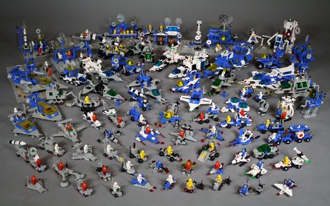 Lego Space Station, Lego Classic Space, Old Lego Sets, Space Lego, Lego Spaceship, Vintage Lego, Classic Lego, Retro Space, Lego News