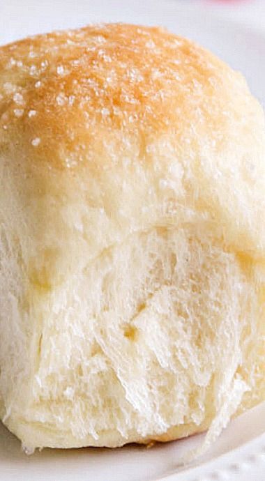 One Hour Dinner Rolls, Homemade Rolls, Biscuit Bread, Bread Shaping, Biscuit Rolls, Homemade Dinner Rolls, Yeast Rolls, Dinner Rolls Recipe, Bread Recipes Homemade