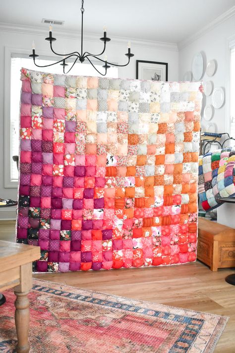 "Ombre Puff" Bundle – Lo & Behold Stitchery Ombre Puff Quilt, Karpet Perca, Puff Quilt Pattern, Temperature Quilts, Puff Blanket, Quilt Tutorial Video, Puff Quilt Tutorial, Puffy Quilt, Bubble Quilt