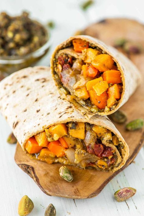 Potato Wrap, Sweet Potato Wrap, Sweet Potato Benefits, Potatoes Carrots, Work Meals, Make Ahead Lunches, Homemade Pesto, Different Vegetables, Sweet Potato Recipes