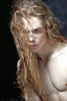 Man With Long Hair, Piskel Art, Siluete Umane, Interview With The Vampire, Human Reference, Face Reference, Human Poses Reference, Blonde Guys, Arte Inspo