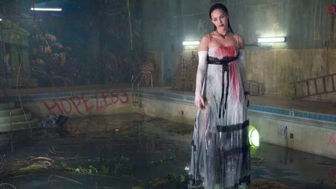 Jennifers Body Megan, Megan Fox Jennifer's Body, Jennifer’s Body, Megan Fox Outfits, Amy Sedaris, Adam Brody, Меган Фокс, Jennifer's Body, Body Outfit