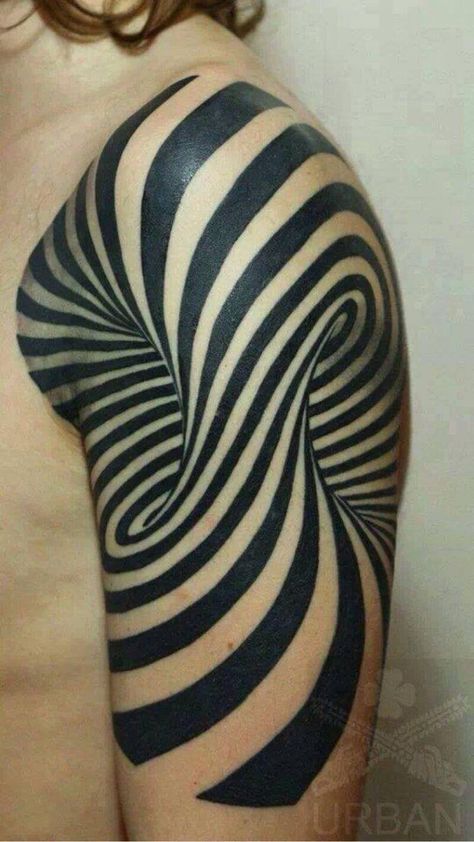 Can't find who did this. Tato 3d, Tato Geometris, Tatoo 3d, Tato Suku, Optical Illusion Tattoo, Kunst Tattoos, Tato Lengan, Muster Tattoos, Geniale Tattoos