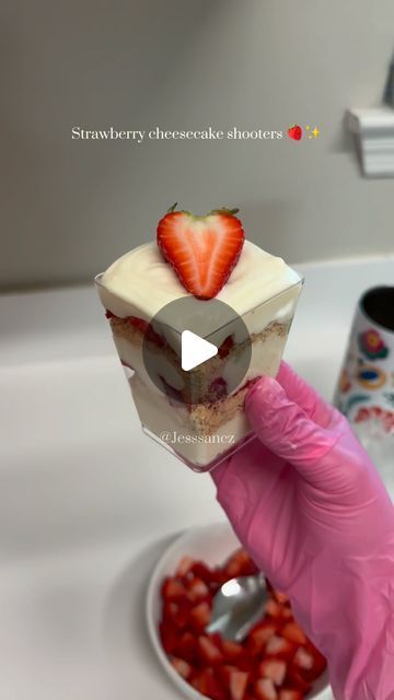 Shooters Desserts Recipes, How To Make Shooter Desserts, Cream Cheese Shooters, Cheesecake Shooters Wedding, Strawberry Shortcake Shooters Recipe, Strawberry Cake Shooters, Shooters Recipes Dessert, Chocolate Cake Shooters, Diy Dessert Shooters