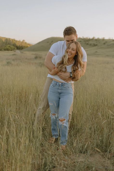 Boise Foothills engagement shoot, Boise couples photographer, golden hour engagement photos, Boise wedding photographer, natural setting engagement shoot Backyard Engagement Photoshoot, Nature Engagement Pictures, Late Summer Engagement Pictures, Simple Engagement Photos Casual, Engagement Photos In Nature, Engagement Photos Simple, Save The Date Couple Photos, Engagement Photos Formal, Engagement Photos Outside