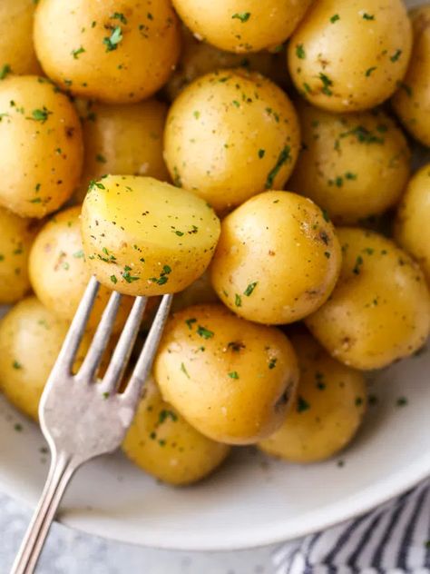 The Best Buttery Boiled Potatoes - Completely Delicious Boiling Small Potatoes, Boiled Golden Potato Recipes, Boiled Yukon Gold Potatoes, Boiled Yellow Potatoes, Boiled Fingerling Potatoes, Boiled Mini Potato Recipe, Boiled Baby Potato Recipes, Swedish Picnic, Golden Potato Recipes