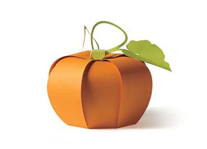 Download a wicked free papercraft halloween pumpkin template I found over at sasatoku.co.jp  You can download the free PDF by clicking here.  I thought I wouldn't find anything decent for Halloween, but this pumpkin is not garish at all! Halloween Pumpkin Templates, Paper Kawaii, Types Of Pumpkins, Pumpkin Template, Pumpkin Crafts, Templates Printable Free, Box Template, Fall Decor Diy, Pop Up Cards