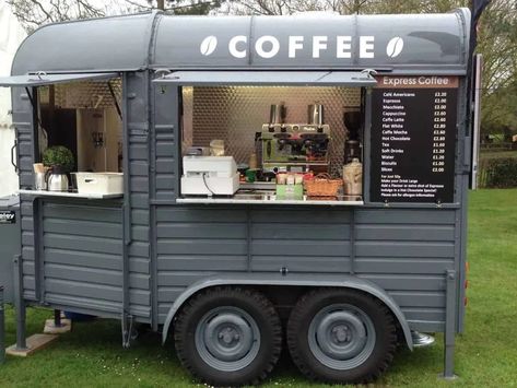 6 Swoon Worthy Horse Trailer Conversions - COWGIRL Magazine Converted Horse Trailer, Kaffe Bar, Foodtrucks Ideas, Mobile Coffee Cart, Coffee Food Truck, Mobile Cafe, Catering Trailer, Mobile Coffee Shop, Coffee Trailer