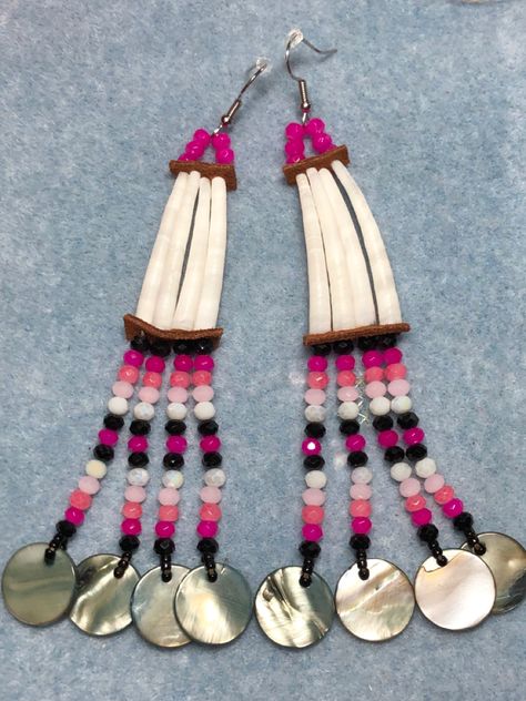 Dentalium Jewelry, Ciara Fashion, Dentalium Earrings, Caribou Tufting, Metis Beading, Porcupine Quill Jewelry, Quill Jewelry, Pearls Jewelry Diy, Bead Bottle