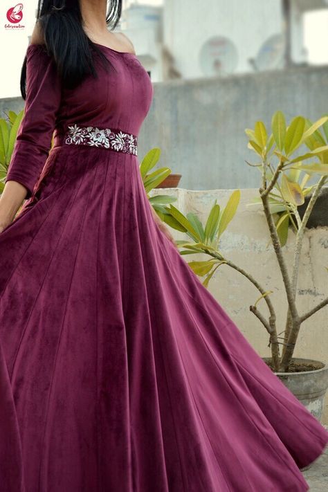 Wine Velvet off Shoulder Padded Gown Gowns Dresses Velvet, Velvet Long Dress Gowns Indian, Velvet Gown Party Wear, Makhmal Dress Designs, Wine Gown Dress, Velvate Dress Design Gown, Velvet Dress Designs Gowns Indian, Velvet Kurtis Design Party Wear, Off Shoulder Gown Indian