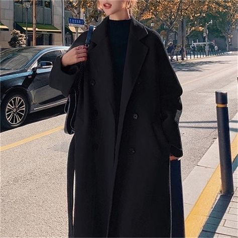 none Black Wool Coat Outfit, Schwarzer Mantel Outfit, Wool Coat Outfit, Black Coat Outfit, Jacket Trend, Woolen Coat Woman, Mode Mantel, Long Black Coat, Loose Coats