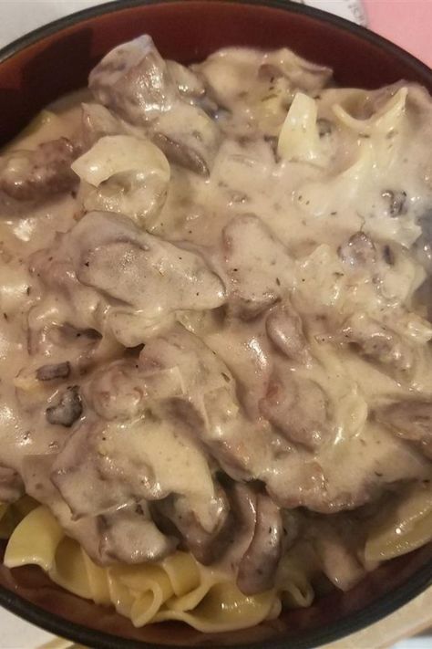 Venison Stroganoff | "I'm always looking for something new for all that deer meat my husband brings home...this was very good." #allrecipes #easy #easyrecipes #quickandeasy #dinner #supper #easydinner #easydinnerideas #easysupper #easysupperideas Venison Stroganoff, Deer Recipes, Venison Steak, Deer Meat Recipes, Deer Meat, Easy Meat Recipes, Stroganoff Recipe, Venison Recipes, Looking For Something