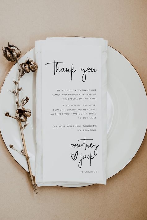 Engagement Party Thank You Cards Wording, Thank You Table Decorations, Table Card Wedding, Name Table Wedding, Modern Wedding Reception Decor, Name Cards Wedding Table, Wedding Table Ideas Receptions, Thank You Wedding Cards, Wedding Card Table Ideas