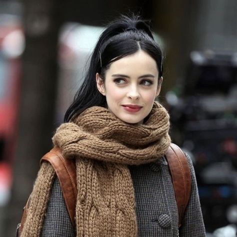 Krysten Alyce Ritter, Krysten Ritter, Estilo Hippy, Princesa Diana, Mode Outfits, Look Cool, Pretty Woman, Gq, Pretty People