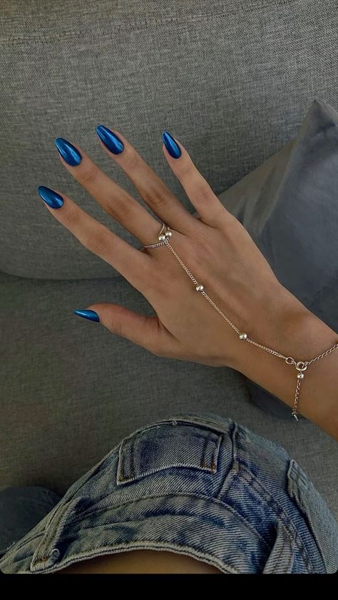 Nails Blue And Green, Dark Blue Chrome Nails, Blue Metallic Nails, Nails Azul, Chrome Summer Nails, Azul Nails, Summer Chrome Nails, College Nails, Silver Acrylic Nails