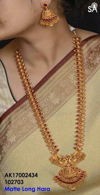 Gold Necklace Designs 50 Gms, 50gms Gold Necklace Designs, Gold Jewelry Long Chain, Long Chain Necklace Gold Indian Antiques, Long Gold Chains For Women Indian, Long Neklesh Gold Jewelry, Bridal Long Chain Designs Gold, Gold Long Chain Designs For Bride, Mango Design Long Necklace Gold