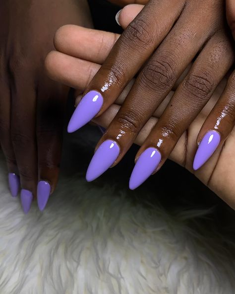 Sweet almond 🥰❤️ French Tip Lavender, Mid Fade, Almond Nails, Acrylic Nails, Almond, Lavender, Nails, Quick Saves