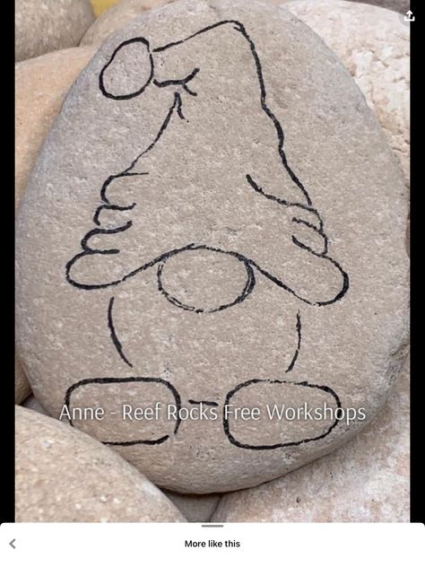 Rock Painting Ideas Gnomes, Painted Rock Gnomes, Painted Rocks For Men, Rock Painting Patterns Templates, Gnomes On Rocks, Gnome Rock Painting Ideas, Gnome Rocks, Rock Crafts Diy, Christmas Pebble Art