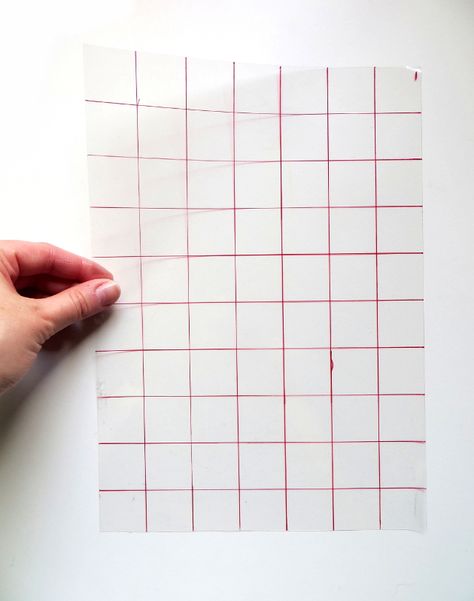 How To Make A Grid For Drawing, Grid Painting Canvases, Grid Method Drawing Portraits, Grid Drawing Reference, Grid Drawing Ideas Easy, Fingerprint Portrait, Grid Art Ideas, Grid Method Drawing, Grid Drawing Ideas