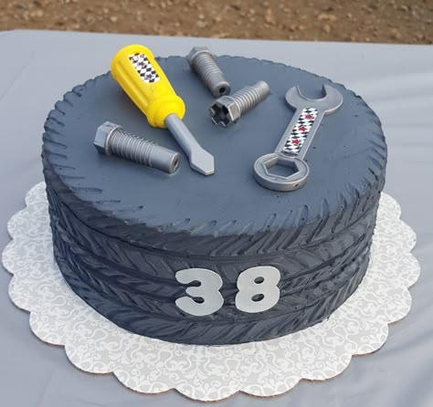 38 Birthday Cake Men, Mechanic Birthday Cake For Men, Auto Mechanic Cake Ideas, Mechanic Theme Cake, Cake For Mechanic, Mechanic Cakes For Men, Mechanic Cake Ideas, Car Mechanic Cake, Tire Birthday Cake