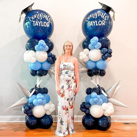 Charming Garlands | It’s GRAD SZN!🎓 —- We are still accepting grad party orders🎈 ➡️LINK IN BIO to inquire today!⬅️ . . . . . . #classof2024 #graduation #2024… | Instagram Graduation Balloon Decorations, Graduation Balloon Garland, Ballon Column, Volleyball Senior Night, 2024 Instagram, Beautiful Balloons, Graduation 2024, Xmas 2024, Graduation Balloons