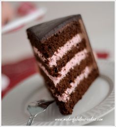 Chocolate Cake With Strawberries Filling, Strawberry Mousse Recipe Cake Fillings, Strawberry Mouse Cake Filling, Mouse Cake Filling, Strawberry Mousse Cake Filling, Chocolate Cake Filling Ideas, Cupcake Fillings, Dessert Fillings, Mousse Cake Filling