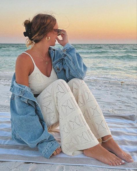 Myrtle Beach Aesthetic Outfits, Aussie Clothes, Myrtle Beach Outfits, Simple Beach Outfit Ideas, Myrtle Beach Aesthetic, Obx Outfits, Simple Beach Outfit, Funky Fits, Beach Aesthetic Outfits