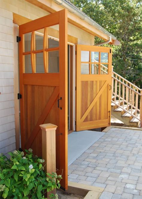 Barn style garage