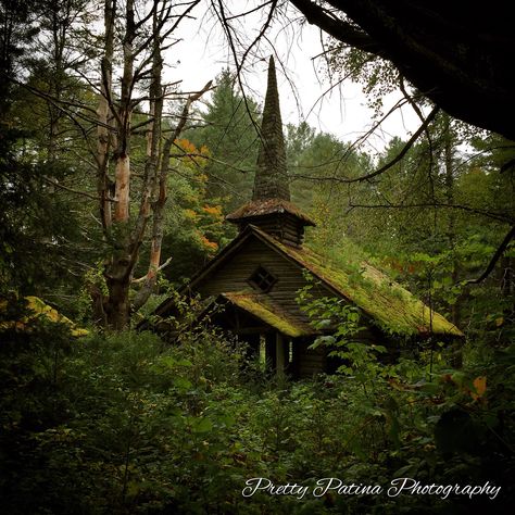 A fan favorite.  Frontier Town Church in North Hudson, NY.  Abandoned western theme park closed in the 90s and most popular in the 60s.  Photo for sale, prices on website!  Www.prettypatinaphotography.com Abandoned Village, Church Aesthetic, Abandoned Churches, Abandoned Church, Old Abandoned Houses, Country Church, Church Building, Cabin In The Woods, Old Church