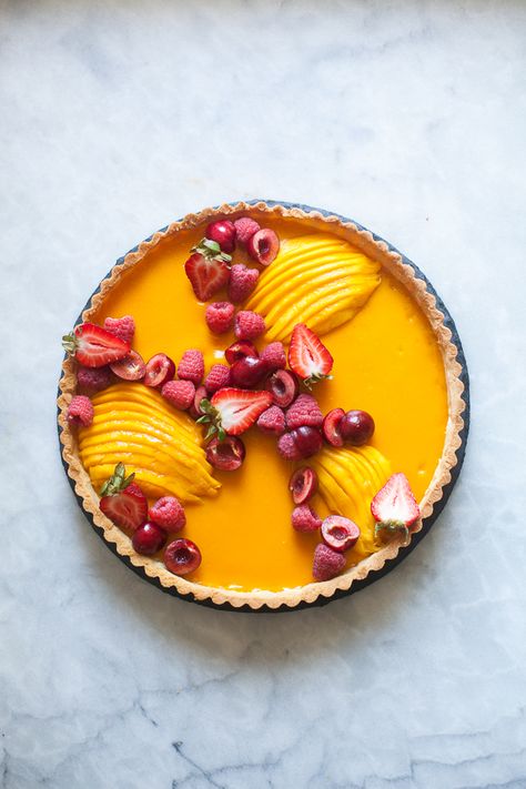 Mango Curd Tart Recipe by Zoë François | ZoëBakes | eat dessert first Mango Photo, Mango Curd, Mango Desserts, Fruit Curd, Curd Tart, Mango Tart, Tropical Desserts, Bakery Goods, Baking Projects