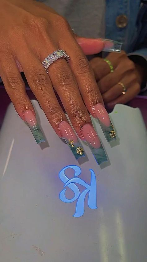 Coffin Gold Nails, Jade Nails With Gold, Nails With Gold Accents, Nail Designs Coffin, Acrylic Nail Designs Coffin, Jade Nails, Nails With Gold, Instant Nails, Long Acrylic Nail Designs