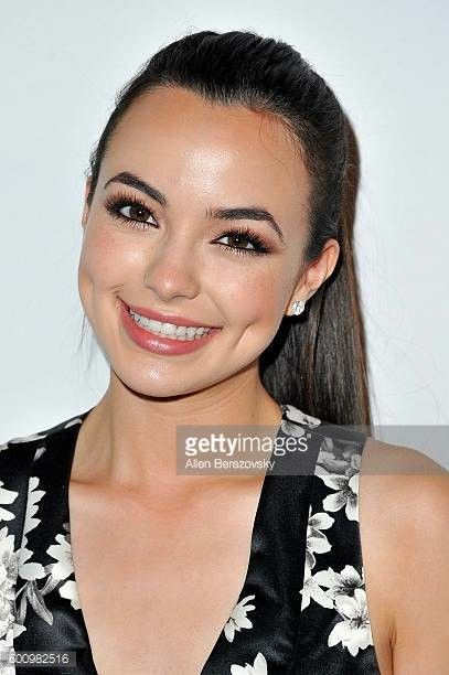 Deep Dimples Aesthetic, Dimples Aesthetic, Cheek Dimples, Deep Dimples, Dimpled Smile, Merrill Twins, Merell Twins, Veronica And Vanessa, Girls With Dimples