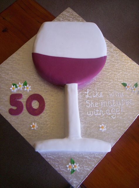 Chocolate cake with fondant covering and red fondant to look like wine in the glass... Wine Theme Cakes, Wine Cakes, Wine Glass Cake, Hairdresser Cake, Wine Bottle Cake, Red Fondant, 40 Cake, Wine Birthday, Wine Cake