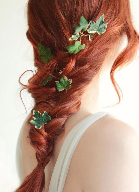 Hair Clips Wedding, Long Box Braids, Wedding Hair Clips, Trending Hairstyles, Pretty Hair, Poison Ivy, Box Braids Hairstyles, 인물 사진, Green Hair