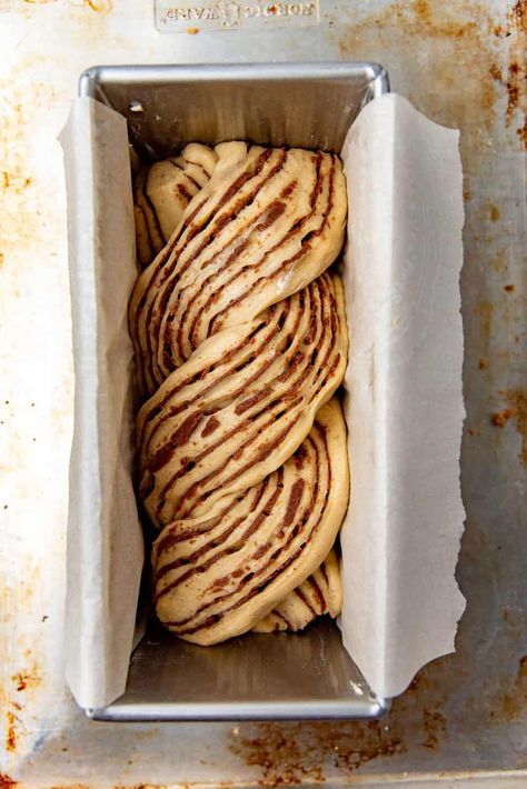 Cinnamon Babka Bread, Babka Bread Machine Recipe, How To Make Babka, Cinnamon Roll Babka, Cinnamon Babka Recipe Easy, Babka Flavors, Babka Filling, Babka Cinnamon, Cinnamon Babka Recipe