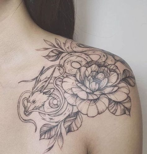 Shoulder Tattoos For Females, Dragon Tattoo Shoulder, Feminine Shoulder Tattoos, Girly Tattoo, Front Shoulder Tattoos, Flower Shoulder Tattoo, Blade Tattoo, Cuff Tattoo, Cool Shoulder Tattoos