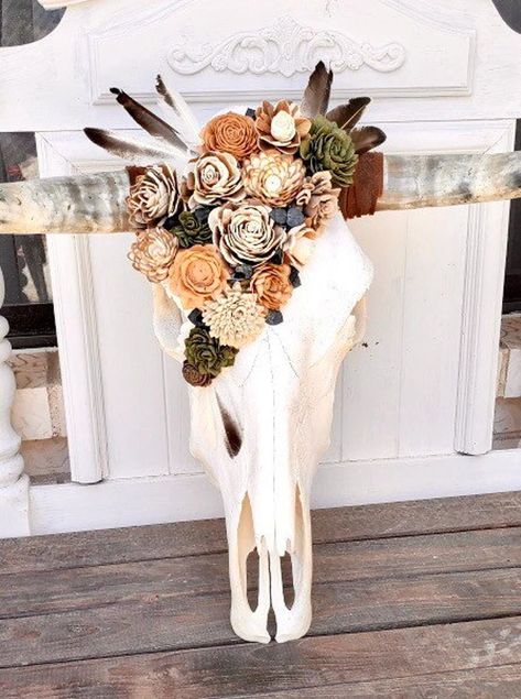 Bull Head With Flowers, Cow Head Skull, Head With Flowers, Skull Real, Head Skull, Longhorn Cow, Steer Skull, Flowers Real, Western Wall Art