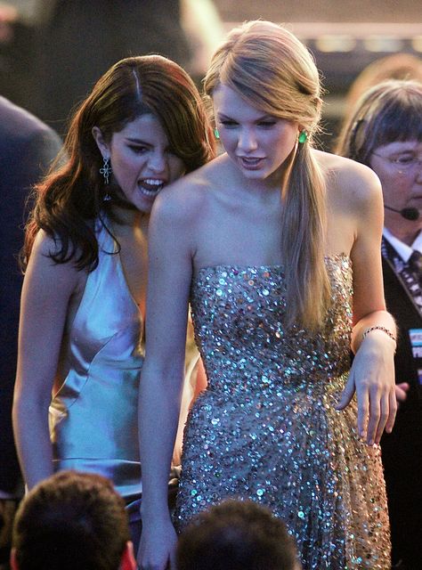 Selena Selena, Diana Agron, Selena And Taylor, Selena G, Taylor Swift Fan, Taylor Swift 13, Taylor Swift Pictures, Fav Celebs, Taylor Alison Swift