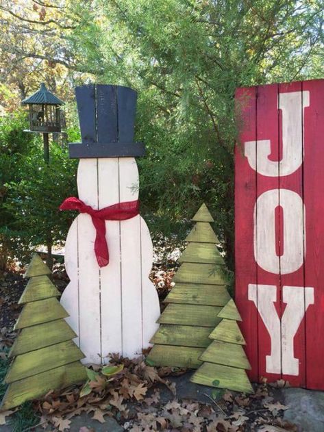 Diy Wooden Outdoor Christmas Decorations, Snowman Diy Outdoor, Diy Christmas Yard Decorations Wood, Outdoor Wooden Christmas Decorations, Easy Diy Outdoor Christmas Decorations, Easy Outdoor Christmas Decorations, Snowman Outdoor Decorations, Diy Outdoor Christmas Decorations, Outdoor Christmas Decorations Yard