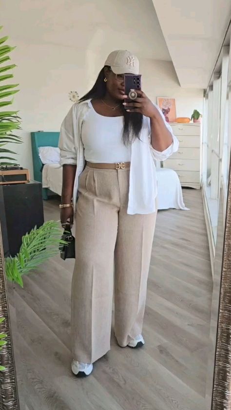 Midsize Modest, Ribbed Pants Outfit, Airport Outfit Plus Size, Modest Trendy Outfits, Cute Professional Outfits, Plus Size Looks, Midi Size, Mode Instagram, Office Casual Outfit