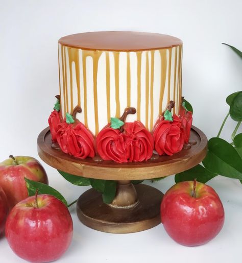 Fall Cake Ideas, Apple Birthday, Apple Spice Cake, Fall Cake, Caramel Apple Cake, Homemade Caramel Sauce, Apple Decorations, Apple Theme, Fall Cakes